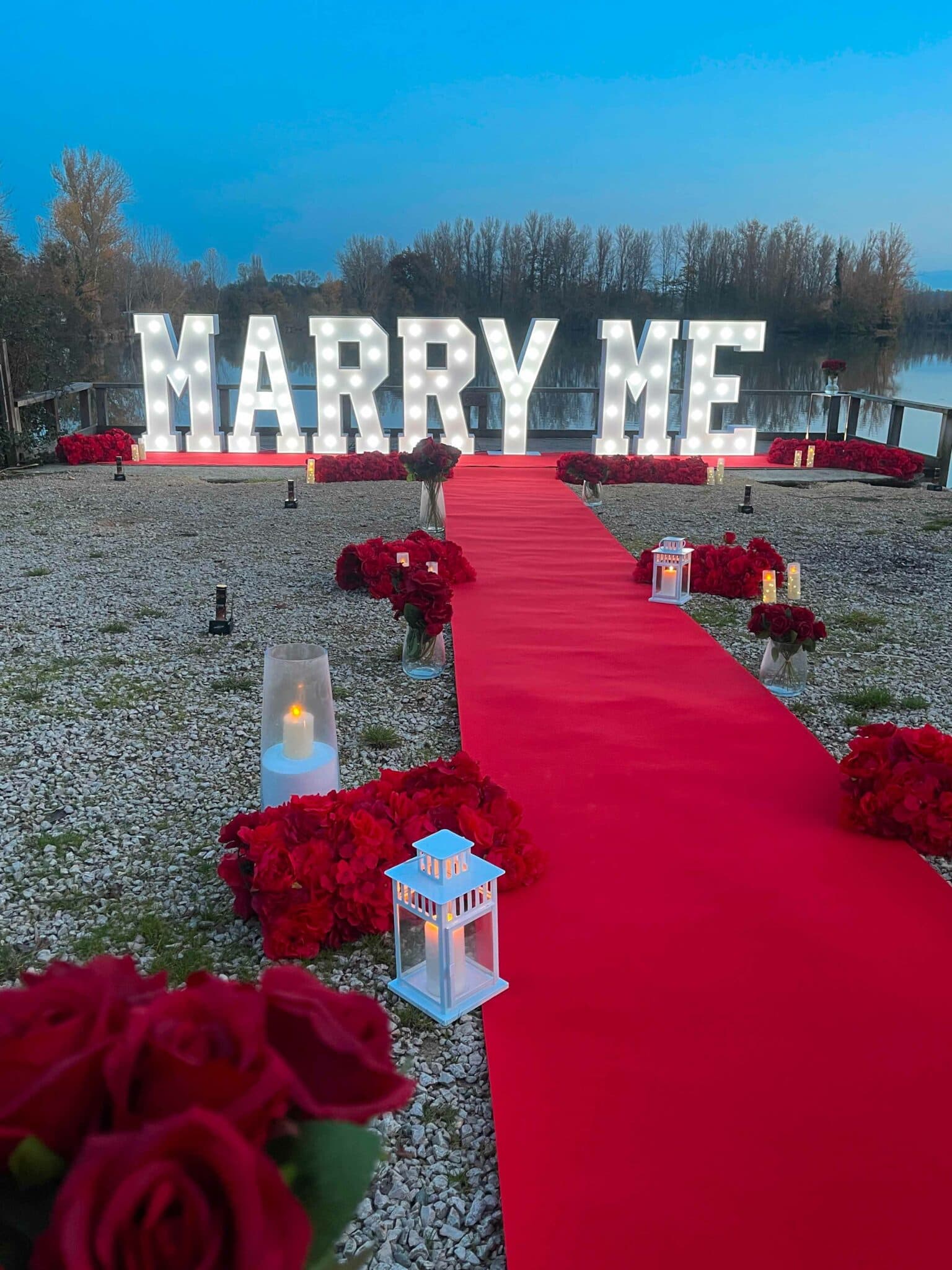 Lettres Géantes "MARRY ME"